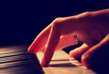 希金斯获2025斯诺克世界公开赛冠军.